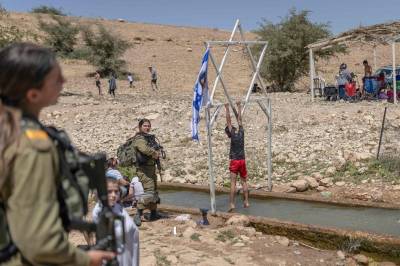 DN mener: Forby handel med israelske bosettere