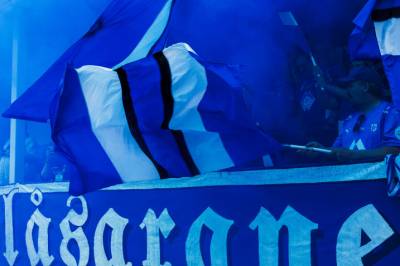 Supportere blåser ut mot egen klubb