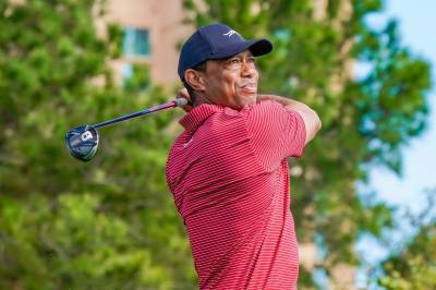 Tiger Woods, 50, gjør sin første profesjonelle opptreden på over ett år