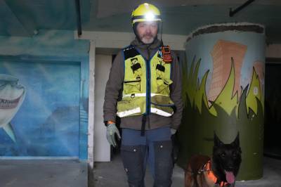 Disse hundene skal redde liv i katastrofer