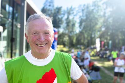 Folkefesten i fritidsparken er i gang - og det blir ikke bare fotball på storskjermen