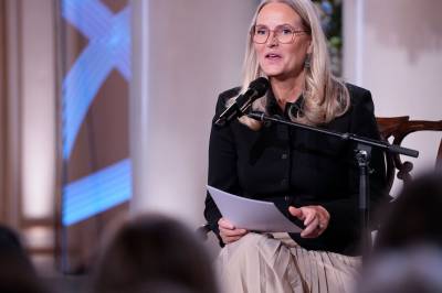 VG: Det Norske Jentekor setter samarbeidet med kronprinsessen på pause