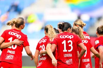 Stormer mot gull