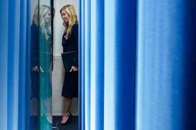Trumps pressetalskvinne fikk sparken mens hun ble intervjuet om sin nye jobb