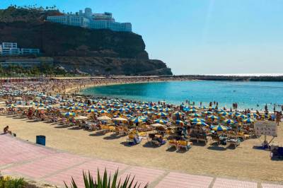 Lange køer i hele landet – klar oppfordring før sommerferien