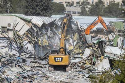 Israel river UNRWA-hovedkvarter i Øst-Jerusalem