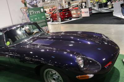 Rett fra Oslo Motor Show: Jons Ti-på-topp