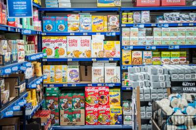 Prishopp på mat og alkoholfri drikke