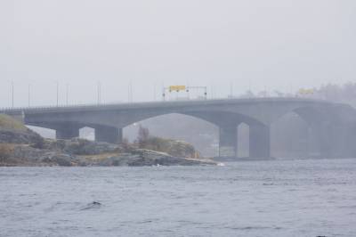 Flere flyavganger innstilt i stormen