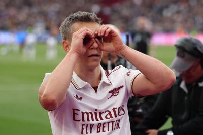 VAR-drama da Arsenal tok nytt steg mot tittelen – Ødegaard sentral i scoringen
