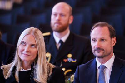 Feirer samisk nasjonaldag midt i Slottets Epstein-krise