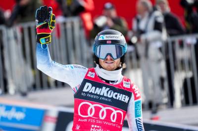 Lie McGrath jublet for «slalåmkula» i Hafjell