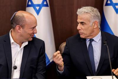 Israel: Tidligere statsministere slår seg sammen for å fjerne Netanyahu