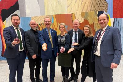 Løk-skrell for Ap: – De har dummet seg ut