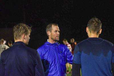 Samler bygdene på fotballbanen: – På heia er alle like viktige