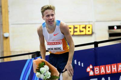 Dukker opp i stjernefelt