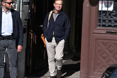 Kristersson skal møte borgerlige partiledere i kveld