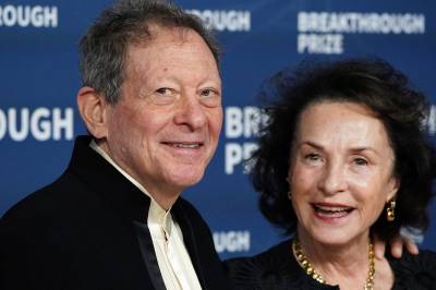 Amerikansk næringslivstopp trekker seg etter kontakt med Epstein