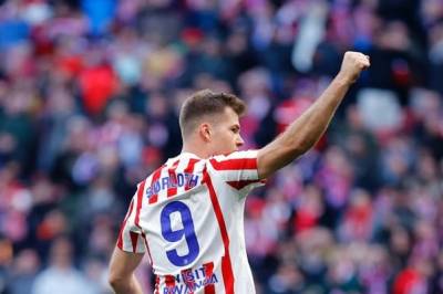 Alexander Sørloth beviste enda en gang på søndag hvorfor Cesc Fàbregas skraper på døra