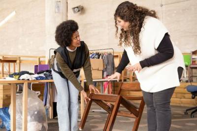 Hva skjer med kontorpulten når den kastes?