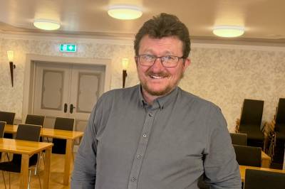 – De angriper en utredning de selv burde ha etterlyst
