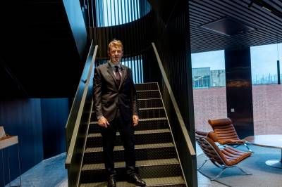 Oljeprisen skyter opp: Disse aksjene kan følge etter