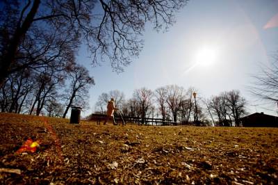 Sol og fint helgevær over Nord-Norge, mye grått ellers i landet