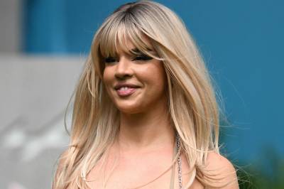 Pinlig brøler direkte på TV: Ivana (33) kuppet sendingen