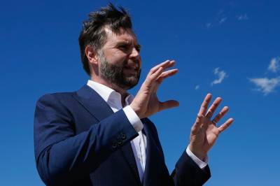 JD Vance har ankommet Sveits for fredssamtaler
