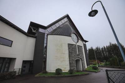 270 gjekk til nattverd