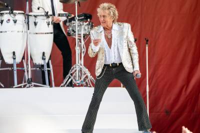Rod Stewart avbryter turné etter hjerteoperasjon