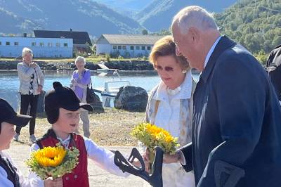 Sjå video: Kong Harald sine besøk i Møre og Romsdal