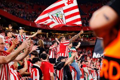 Athletic Club har forbud fra FIFA mot å signere frem til 2028, men klubben stoler på at det vil løse seg raskt