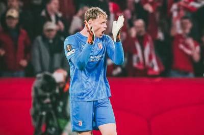 Newcastle utløser kjøpsklausul timer etter Eddie Howe-exit