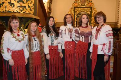 Trollbandt publikum da jula ble sunget ut i Trøgstad