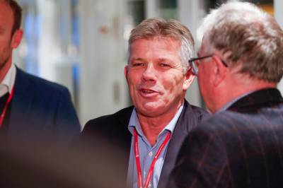 Kommunalministeren: – Ganske sikker på at det blir færre kommuner