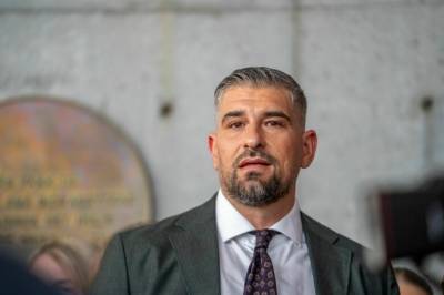 Programleder Leo Ajkic har giftet seg 