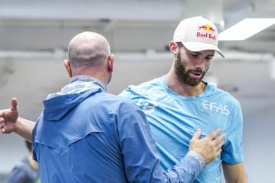 – Helvete, Anders. Er du dum?