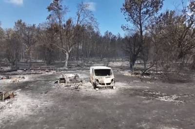 Frankrike: Dronebilder viser store brannskader