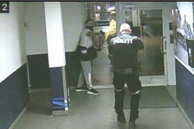 Her retter drapstiltalt nordmann (35) pistol mot politiet
