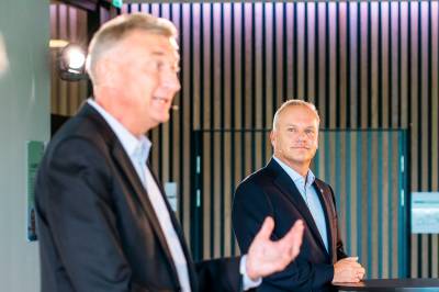 – To ungdommer med hjemme alene-fest