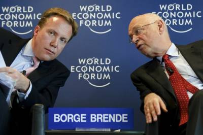 Epstein-filene: - Eks-sjefen i strupen på Brende