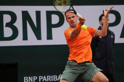 Tyskland går videre i Davis Cup etter knepen seier over Canada