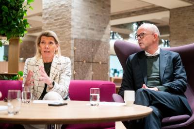 Unge mer urolige enn før – toppsjefer ber dem senke skuldrene