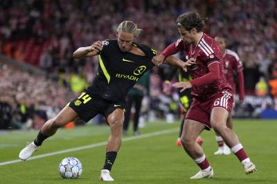 Hamrer løs mot Liverpool-stjerne