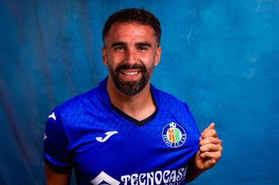 Dani Carvajal som forlot Real Madrid med 29.titler har signert med La Liga klubb
