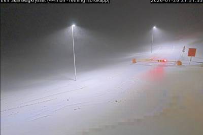 Over ti biler værfast i syv timer