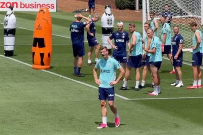 Reagerer på filming på trening