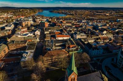 Flere videregående skoler kan bli nedlagt i Østfold