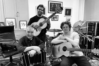 Dino Saluzzi - El Viejo Caminante